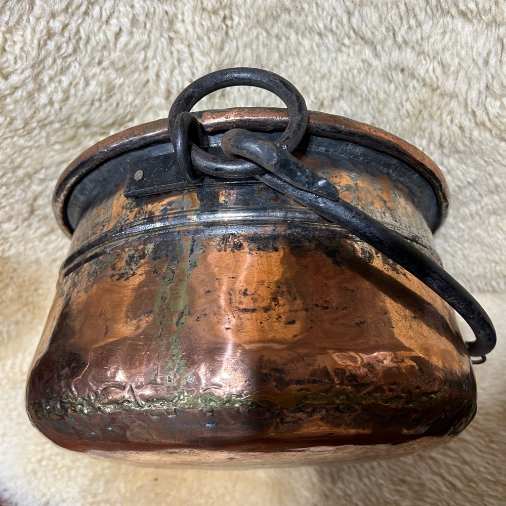 Copper caldron pot